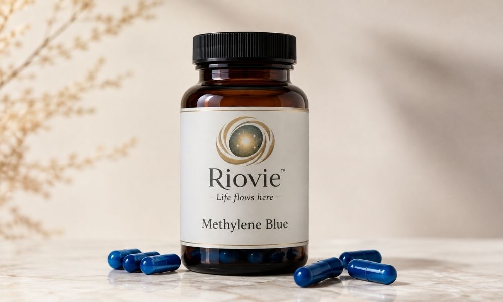 Riovie Methylene Blue capsule bottle with blue capsules